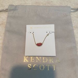 Kendra Scott Lips Pendant in Red Opal